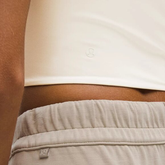 NWOT Lululemon Wundermost Ultra-Soft Nulu Crewneck Cropped T-Shirt - Picture 4 of 8